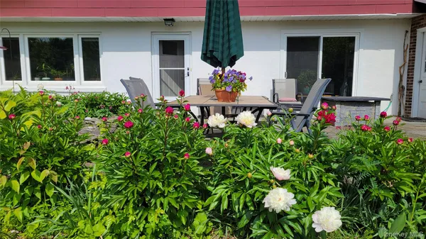 $629,000 | 563 Spring Lake Road, Red Hook, NY 12571