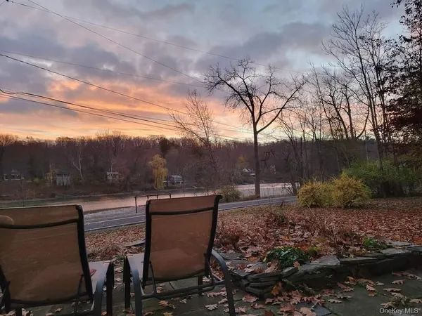 $629,000 | 563 Spring Lake Road, Red Hook, NY 12571