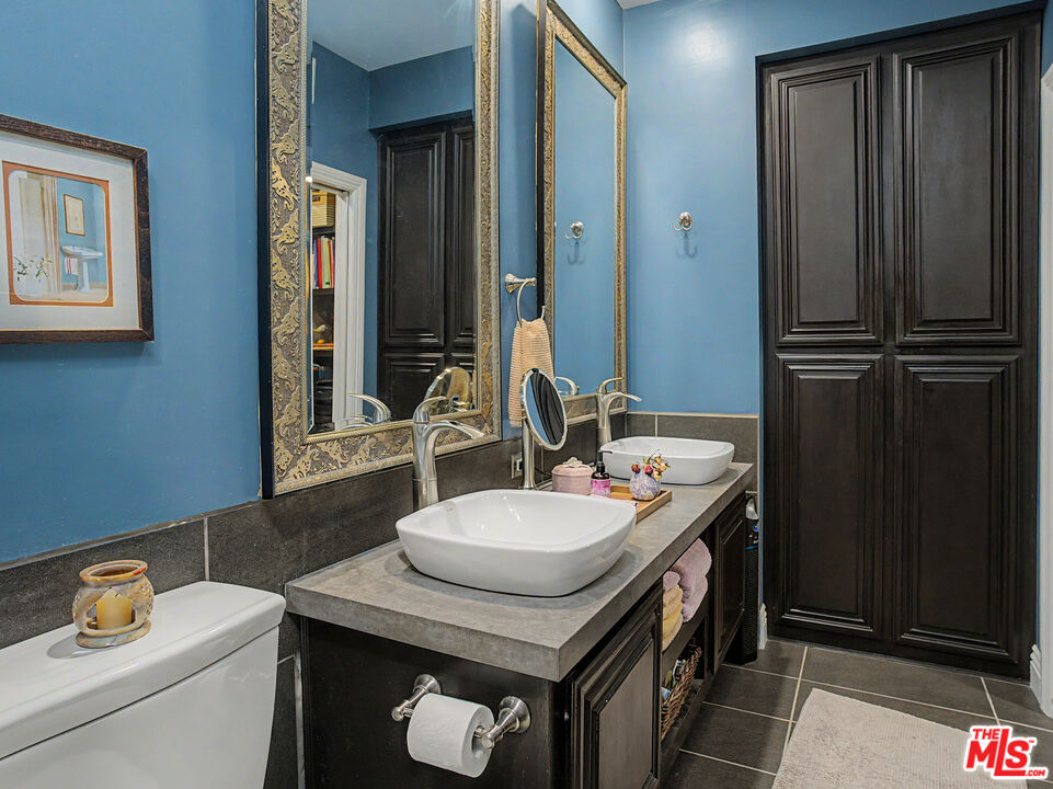 8675 Falmouth Avenue, Unit 110 Playa del Rey, CA 90293 - Photo 10 of 32