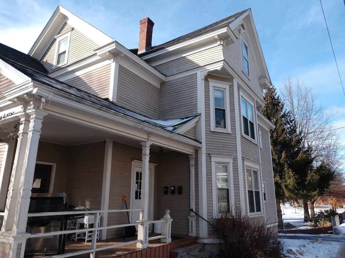 272 Elm Street Laconia, NH 03246 - Photo 1 of 7