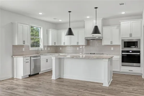 $539,900 | 942 Homepark Circle, Buford, GA 30518