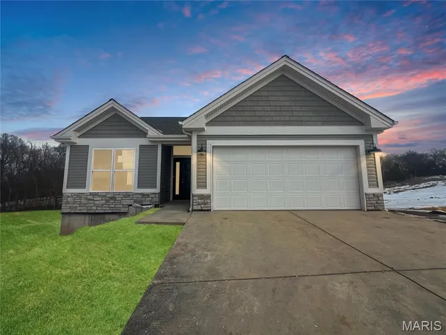 $335,000 | 2304 Pellin's Court, Unit 148 STB, Washington, MO 63090