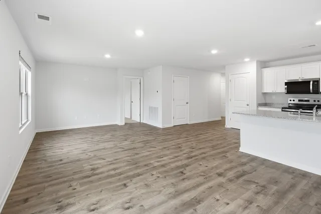 $284,900 | 4510 Royster Crk Drive, Millington, TN 38053