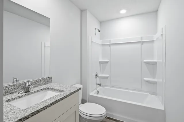 $284,900 | 4510 Royster Crk Drive, Millington, TN 38053