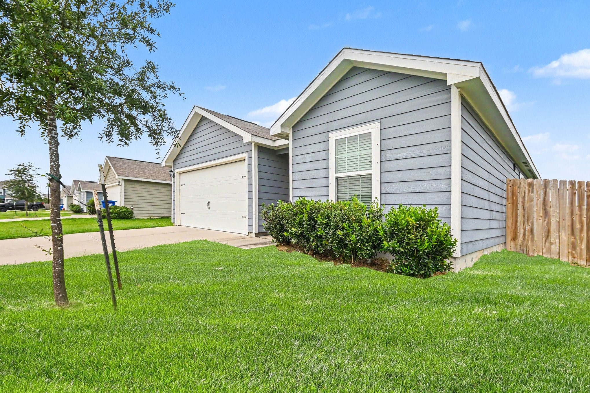 8402 Dusty Ridge Rd Cove Cove, TX 77523 - Photo 2 of 29