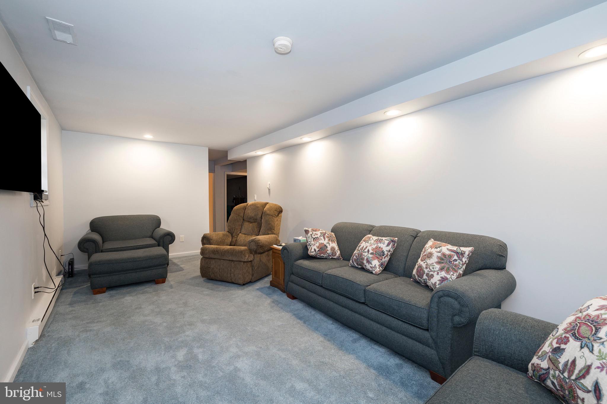 1154 Osborne Road Downingtown, PA 19335 - Photo 15 of 22 Gallery Image 15
