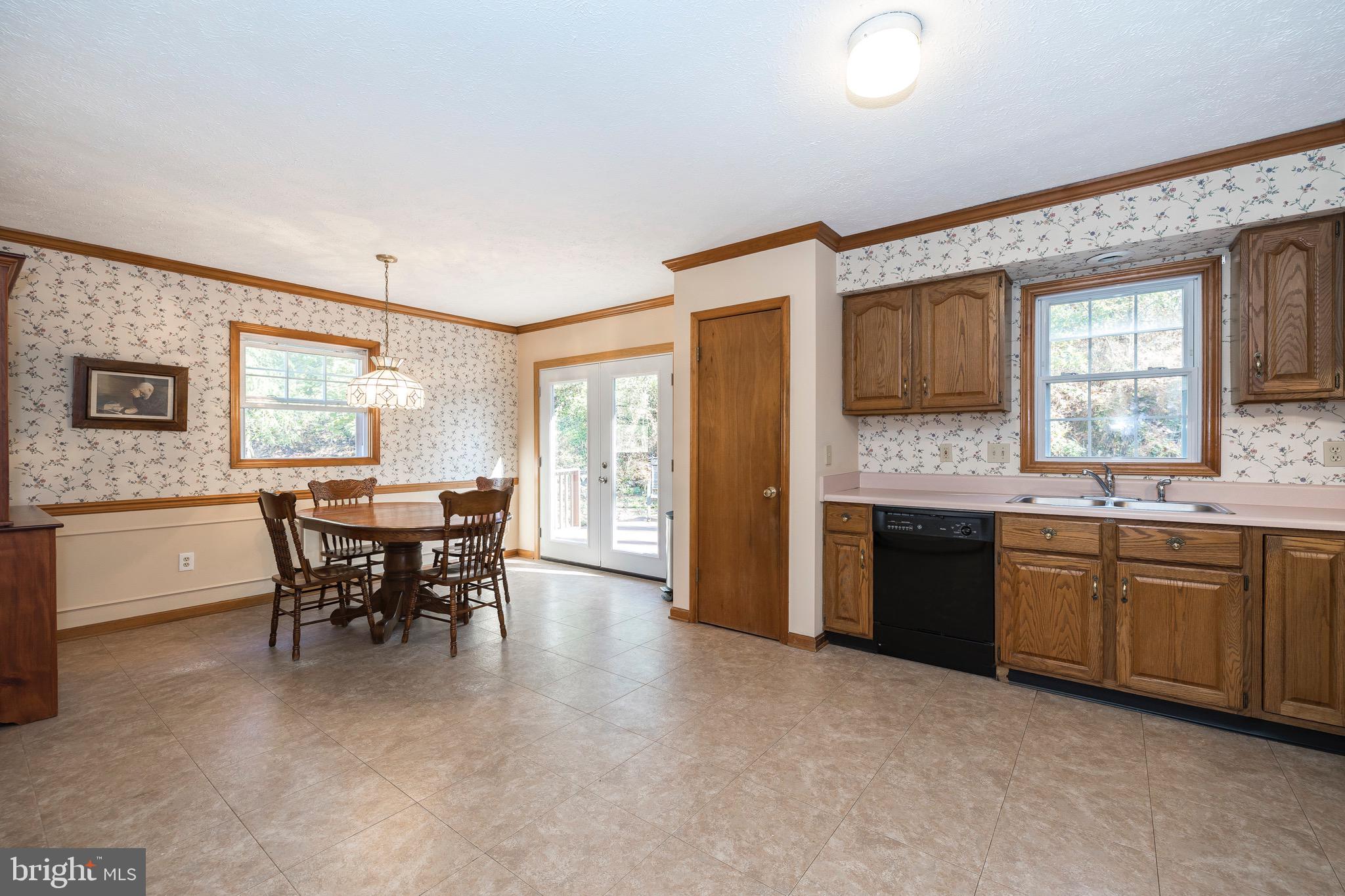 1154 Osborne Road Downingtown, PA 19335 - Photo 8 of 22 Gallery Image 8