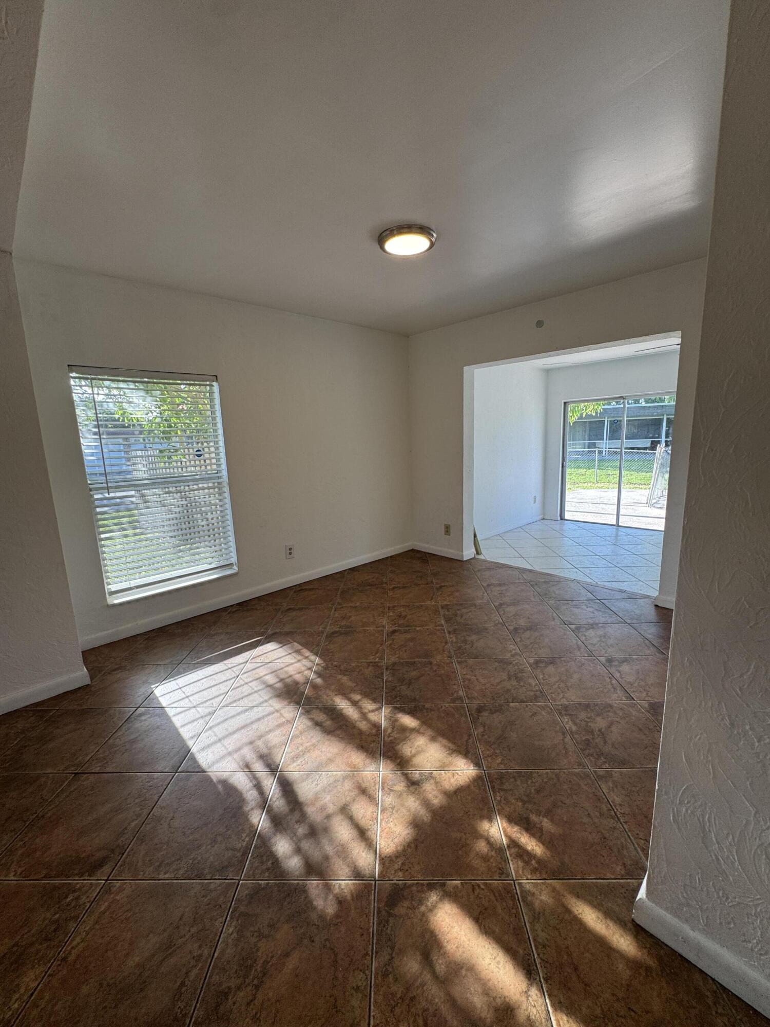 7816 Northwest 70th Terrace Tamarac, FL 33321 - Photo 7 of 37 IMG_1909