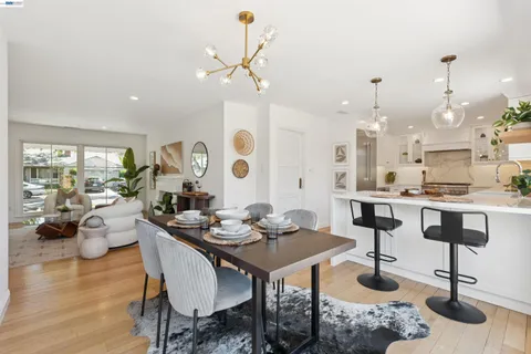 $835,000 | 15915 Via Toledo, San Lorenzo, CA 94580