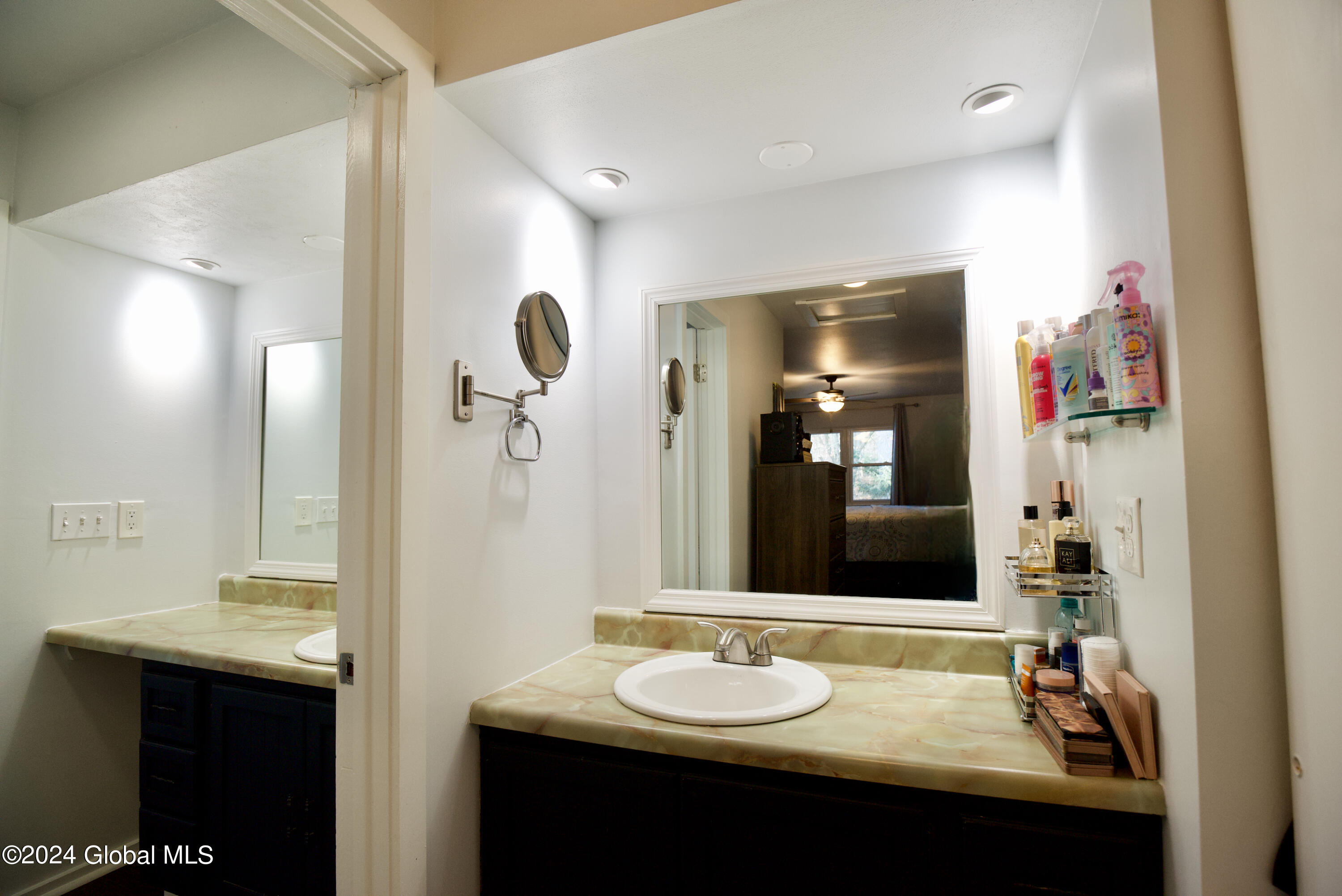 18 Snowberry Road Malta, NY 12020 - Photo 28 of 45 28