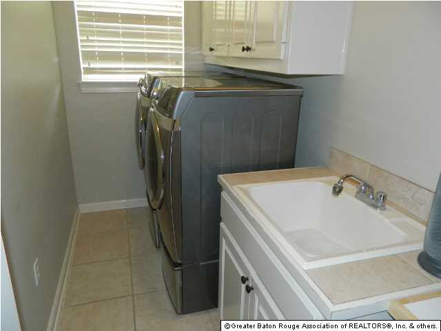 17918 Jefferson Ridge Drive Baton Rouge, LA 70817 - Photo 21 of 26 Gallery Image 21