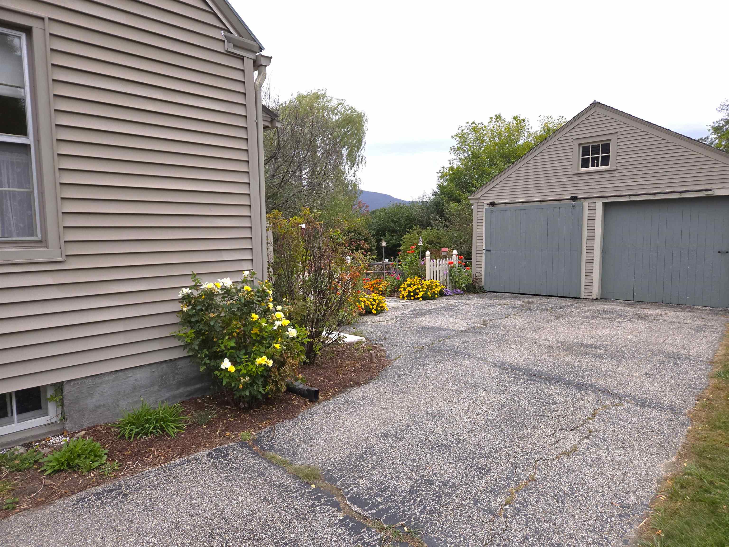 10 Thrall Avenue Rutland, VT 05701 - Photo 13 of 28