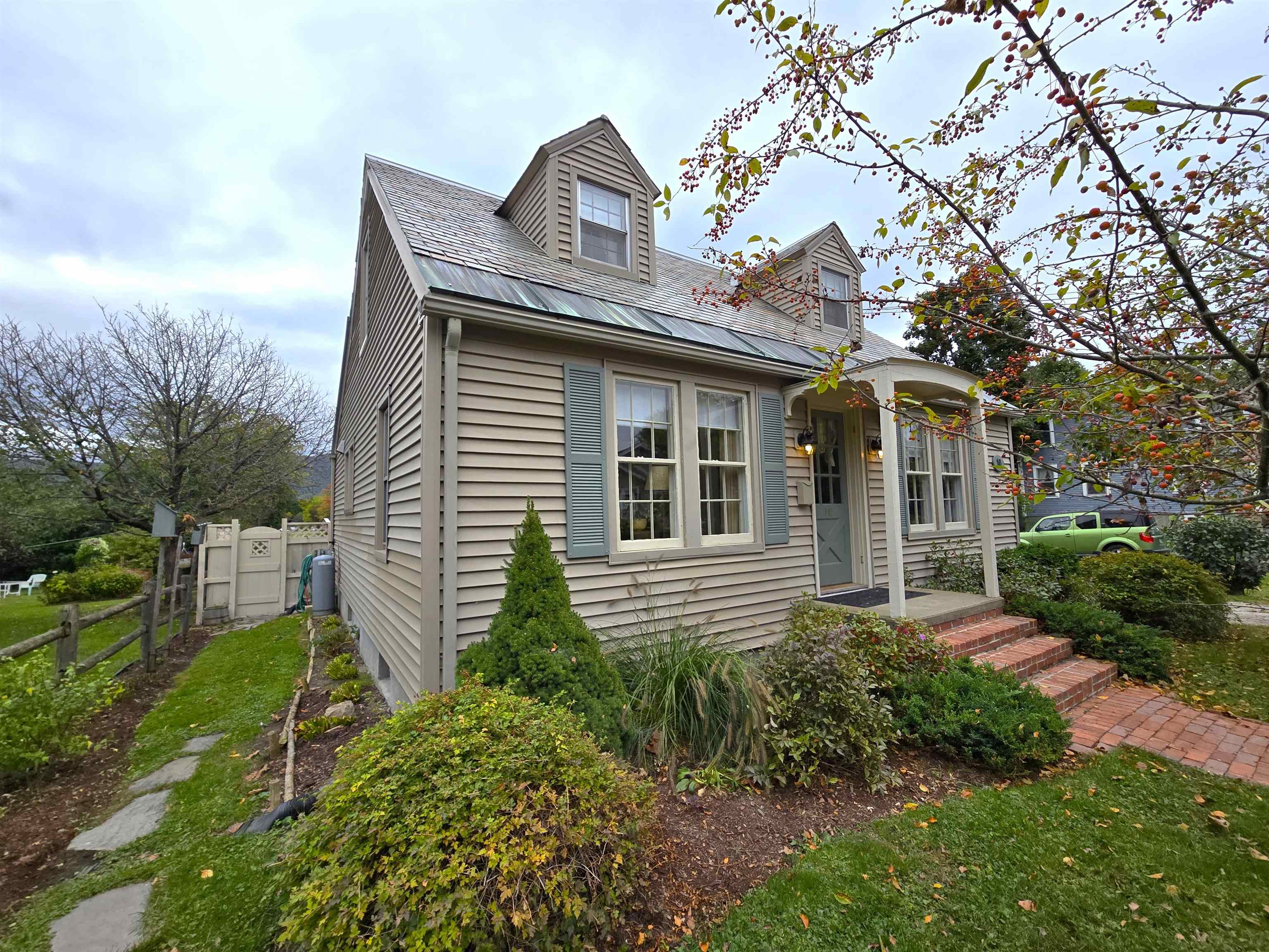 10 Thrall Avenue Rutland, VT 05701 - Photo 2 of 28