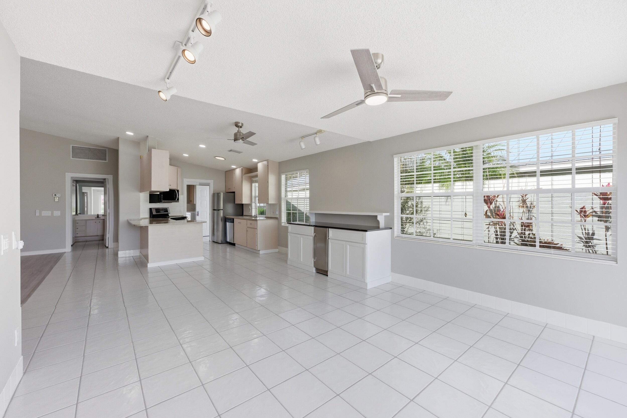 1624 Southwest Waterfall Boulevard Palm City, FL 34990 - Photo 21 of 48 30__jjl6815