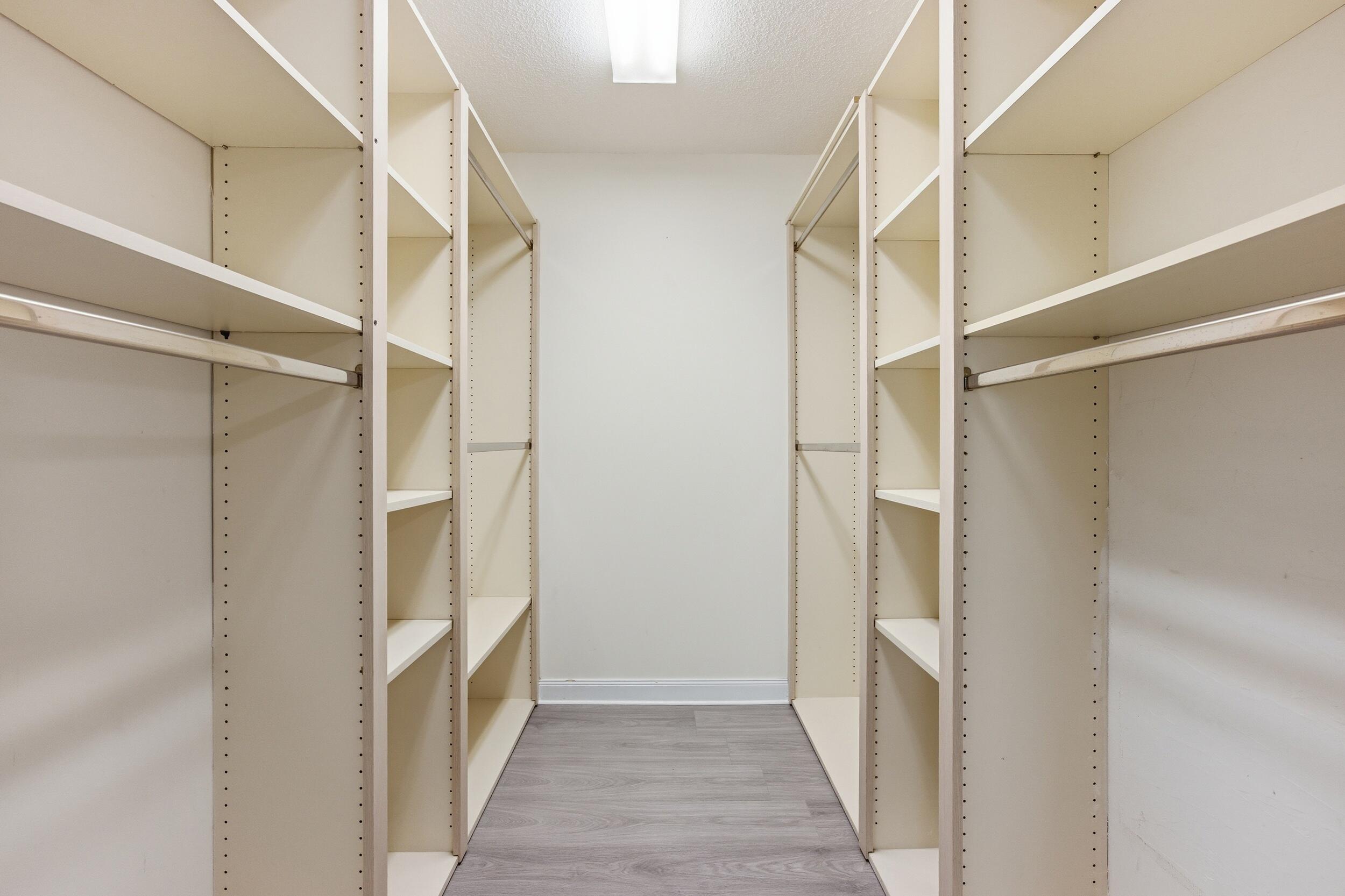 1624 Southwest Waterfall Boulevard Palm City, FL 34990 - Photo 32 of 48 42__jjl6875