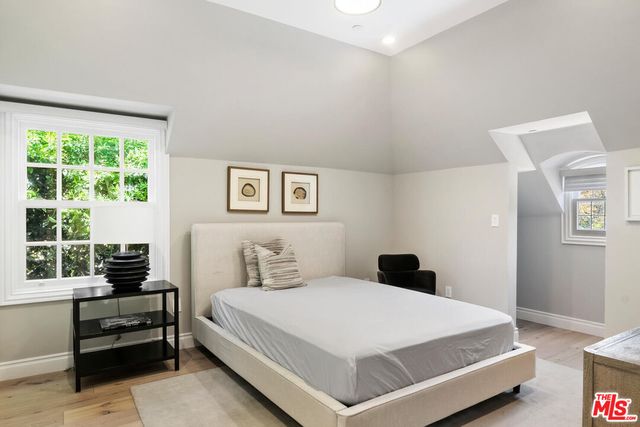 $25,300 | 499 South Spalding Drive, Beverly Hills, CA 90212