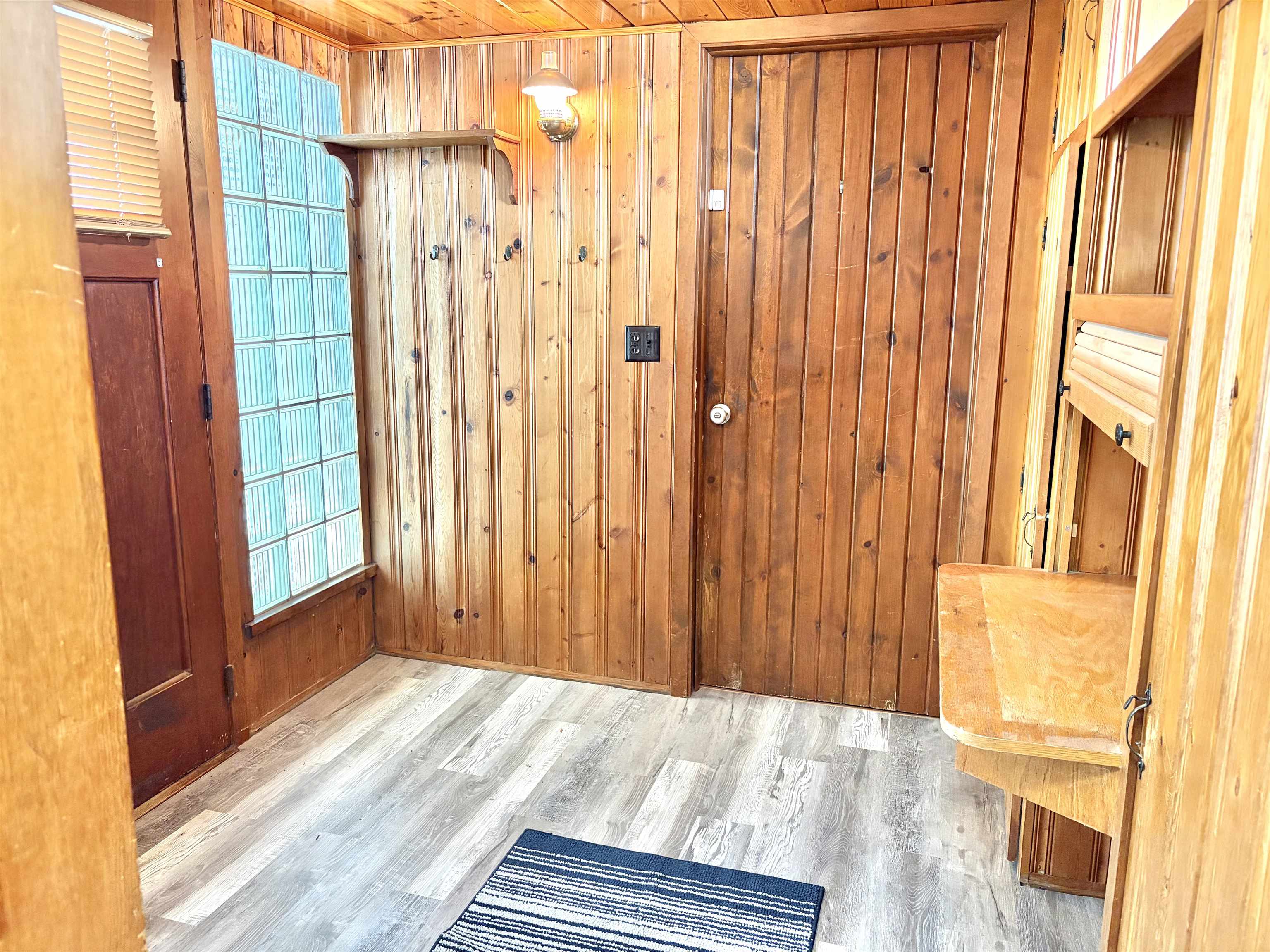 2209 North Clark Street Appleton, WI 54911 - Photo 30 of 33