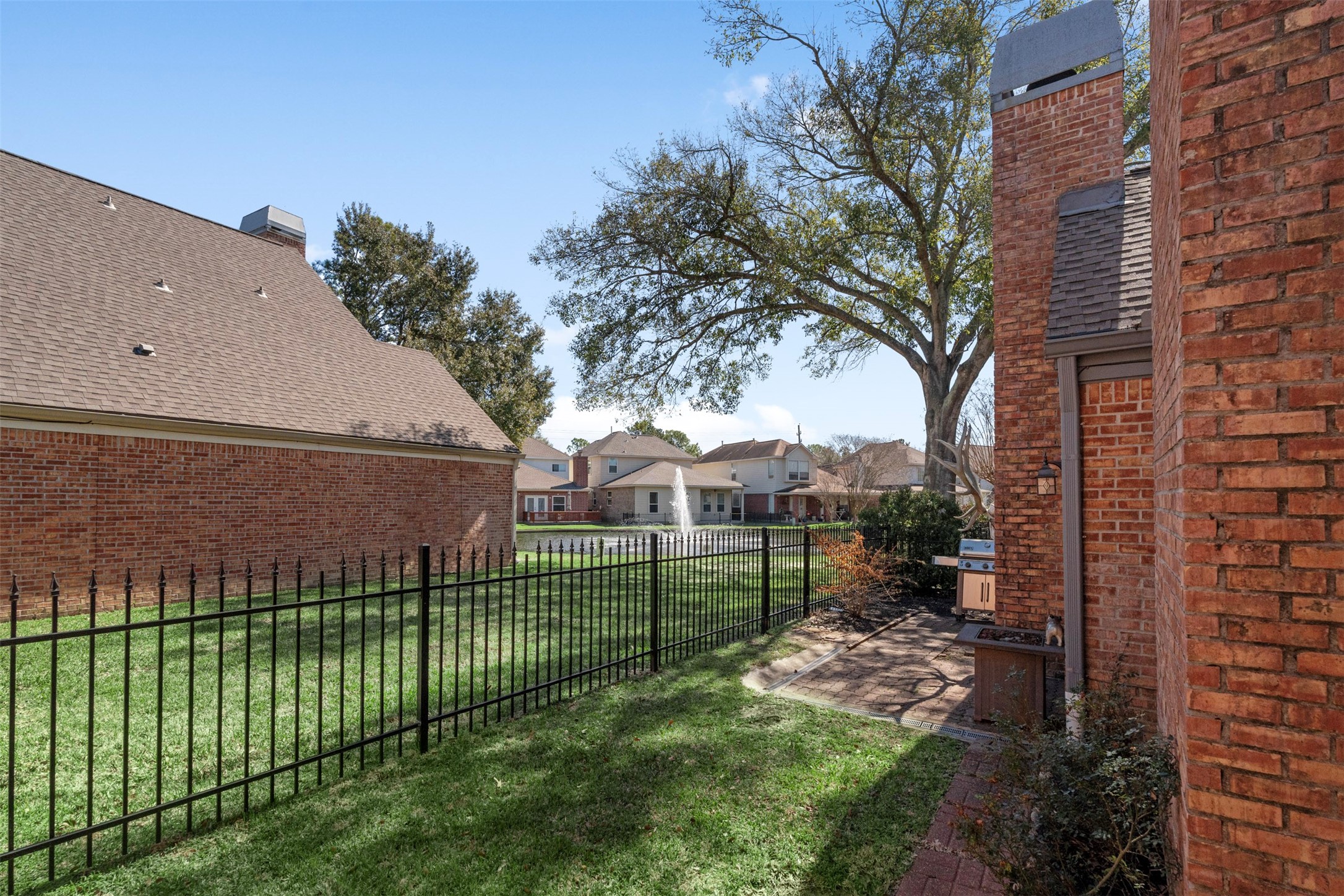 7671 Ameswood Road Houston, TX 77095 - Photo 36 of 43