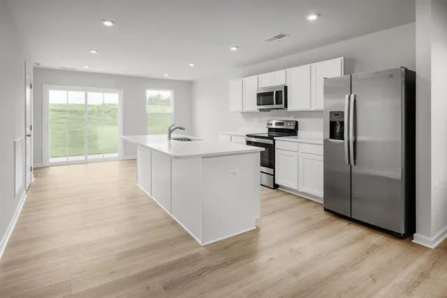 $275,000 | 6006 Northwest Roundwood Drive, Ash, NC 28420