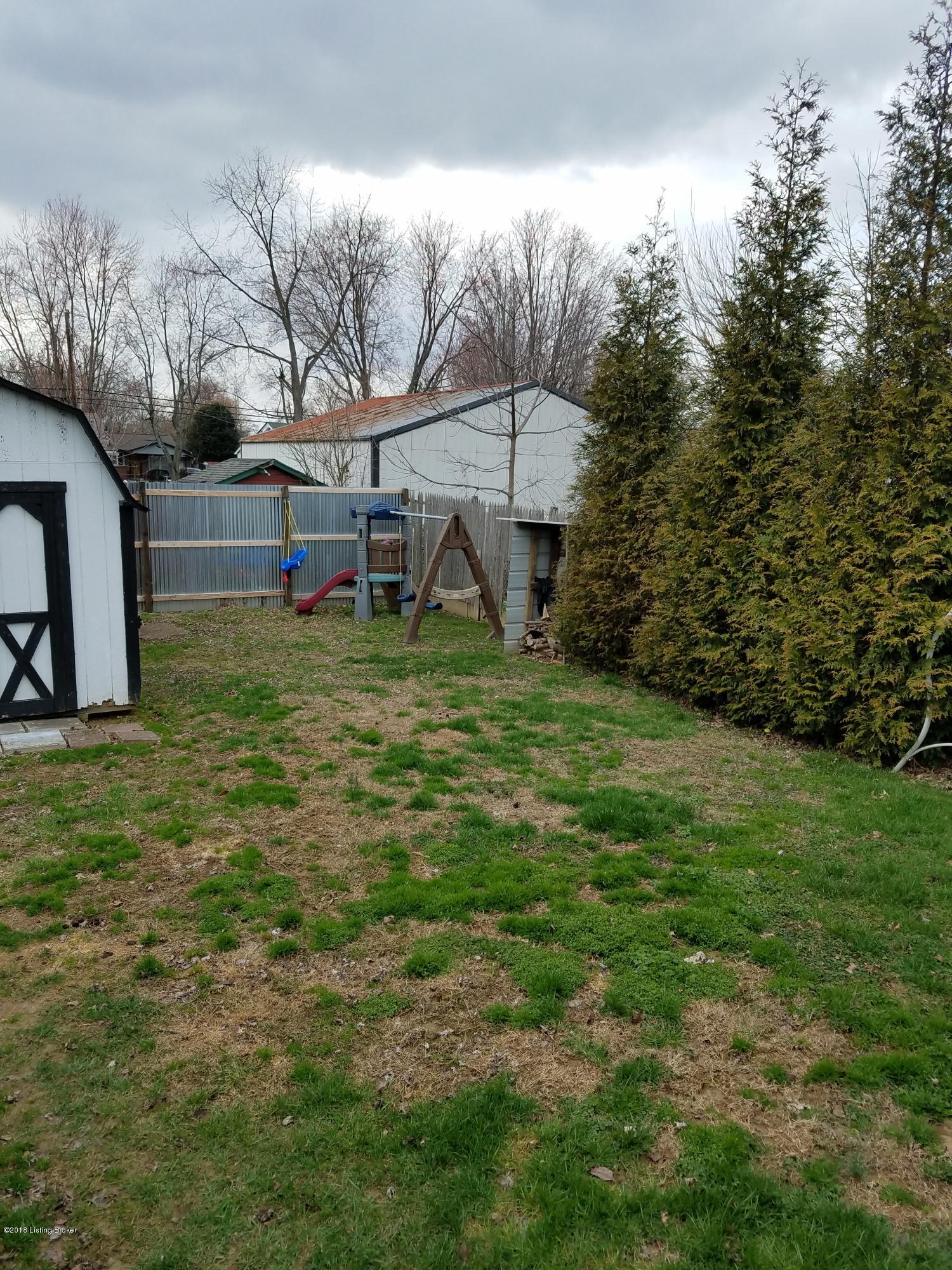 9206 Maple Road Louisville, KY 40229 - Photo 21 of 23 20180307_165123