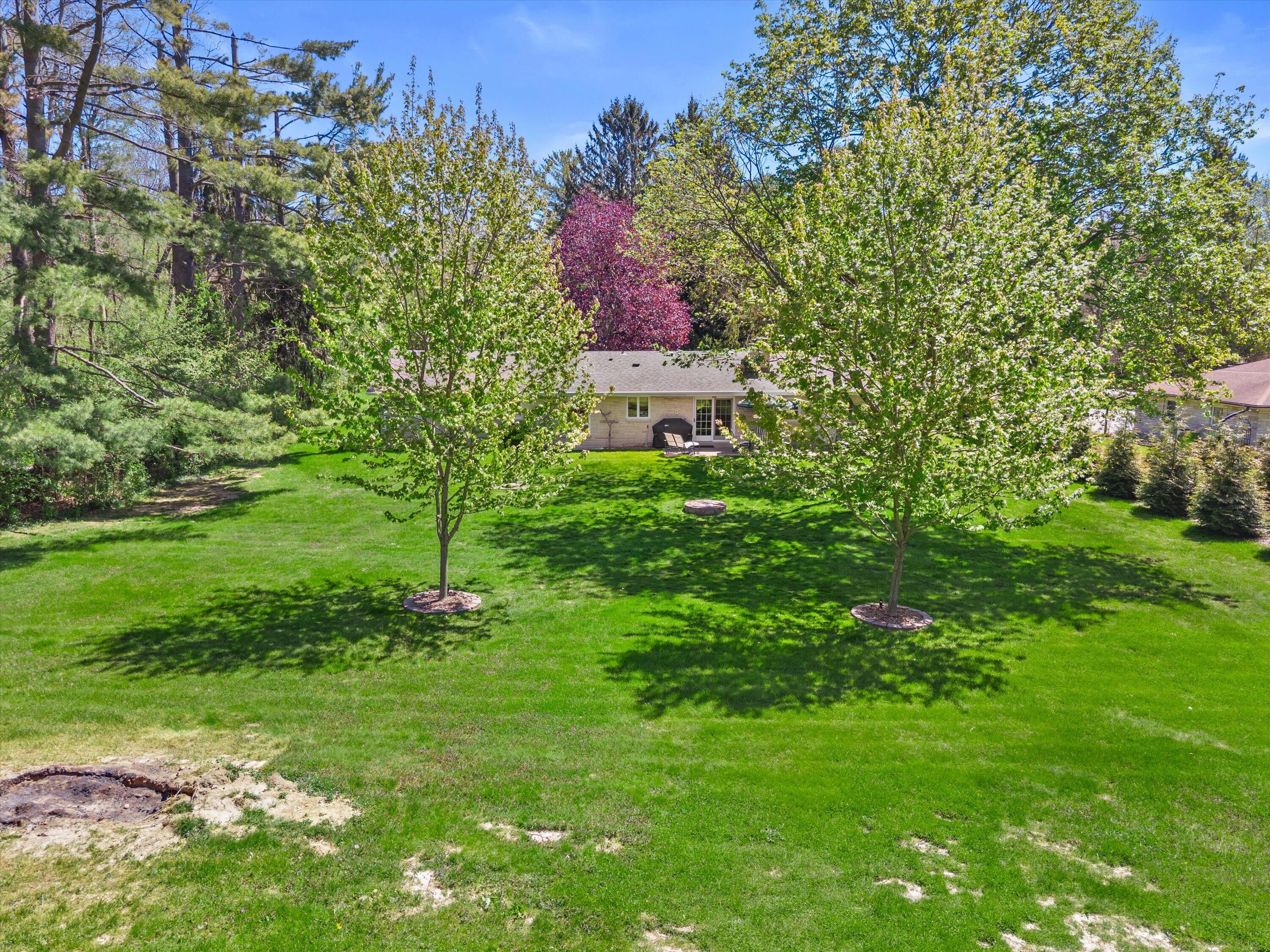 405 Plat Road Richfield, WI 53017 - Photo 32 of 42 Full Back View