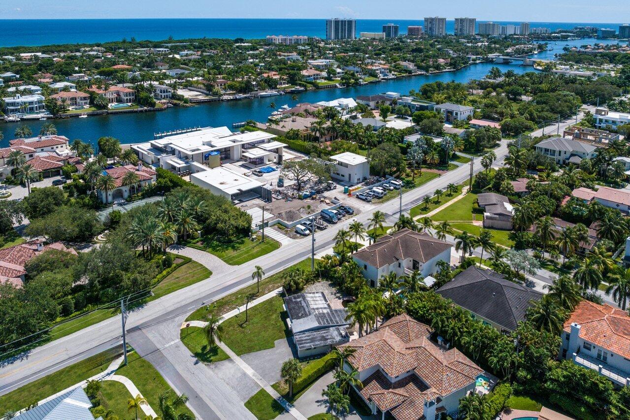 498 Northeast 6th Street Boca Raton, FL 33432 - Photo 8 of 11 008-498Northeast6thAvenue-DelrayBeach-FL