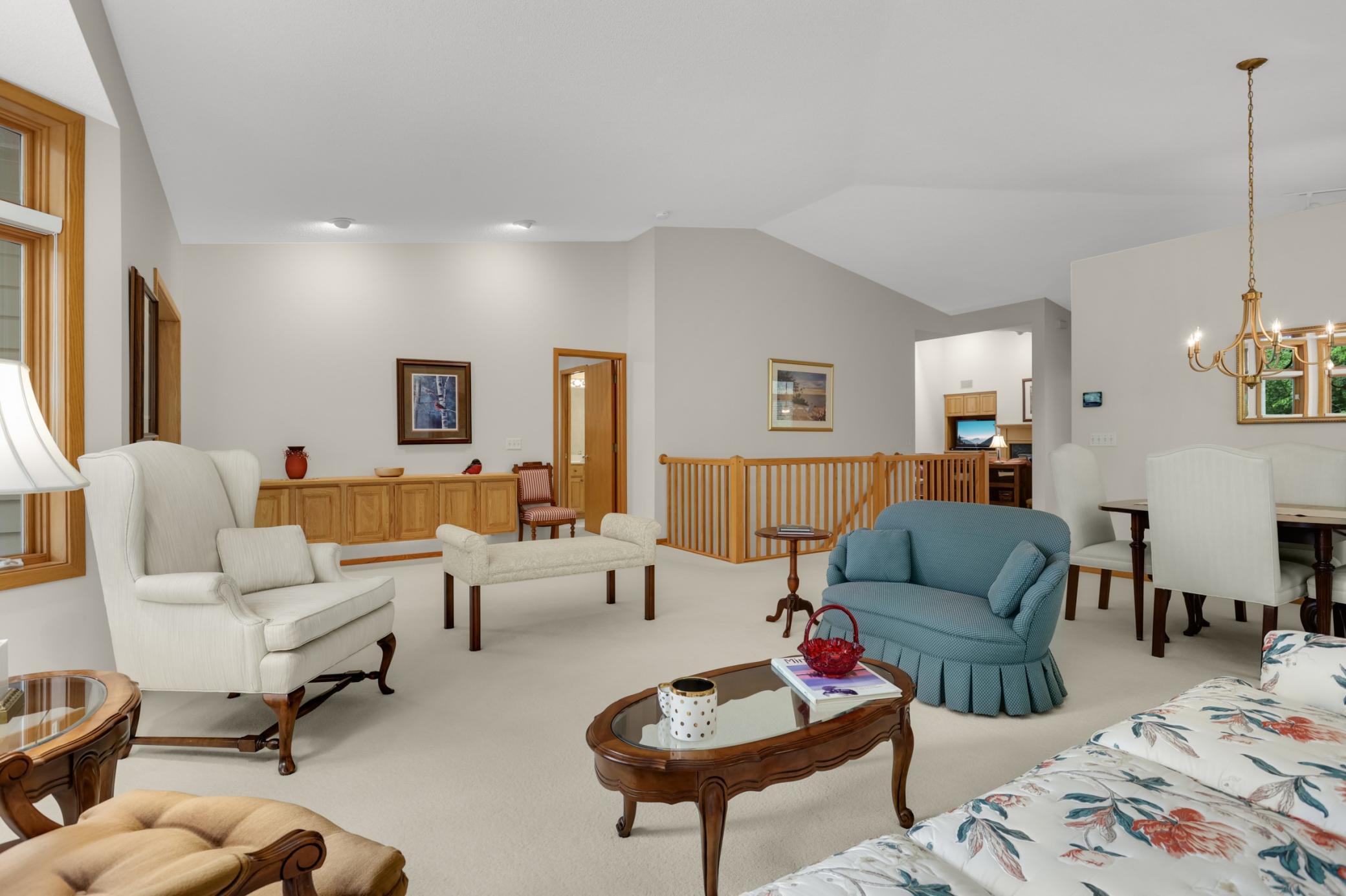 7081 Crowne Oak Road Eden Prairie, MN 55344 - Photo 5 of 36