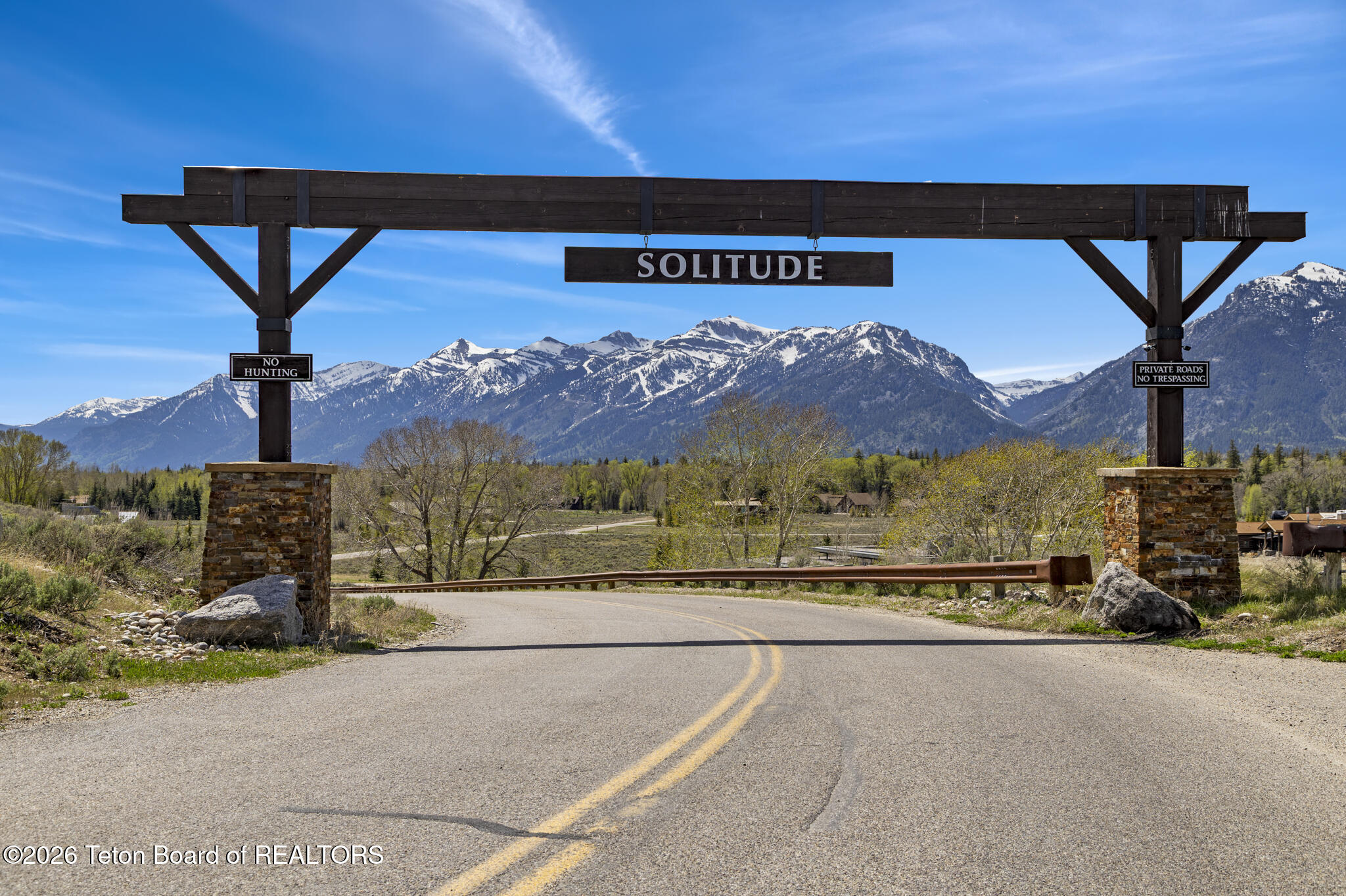 455 East Buck Mountain Road Jackson, WY 83001 - Photo 14 of 27 Neighborhood Entrance