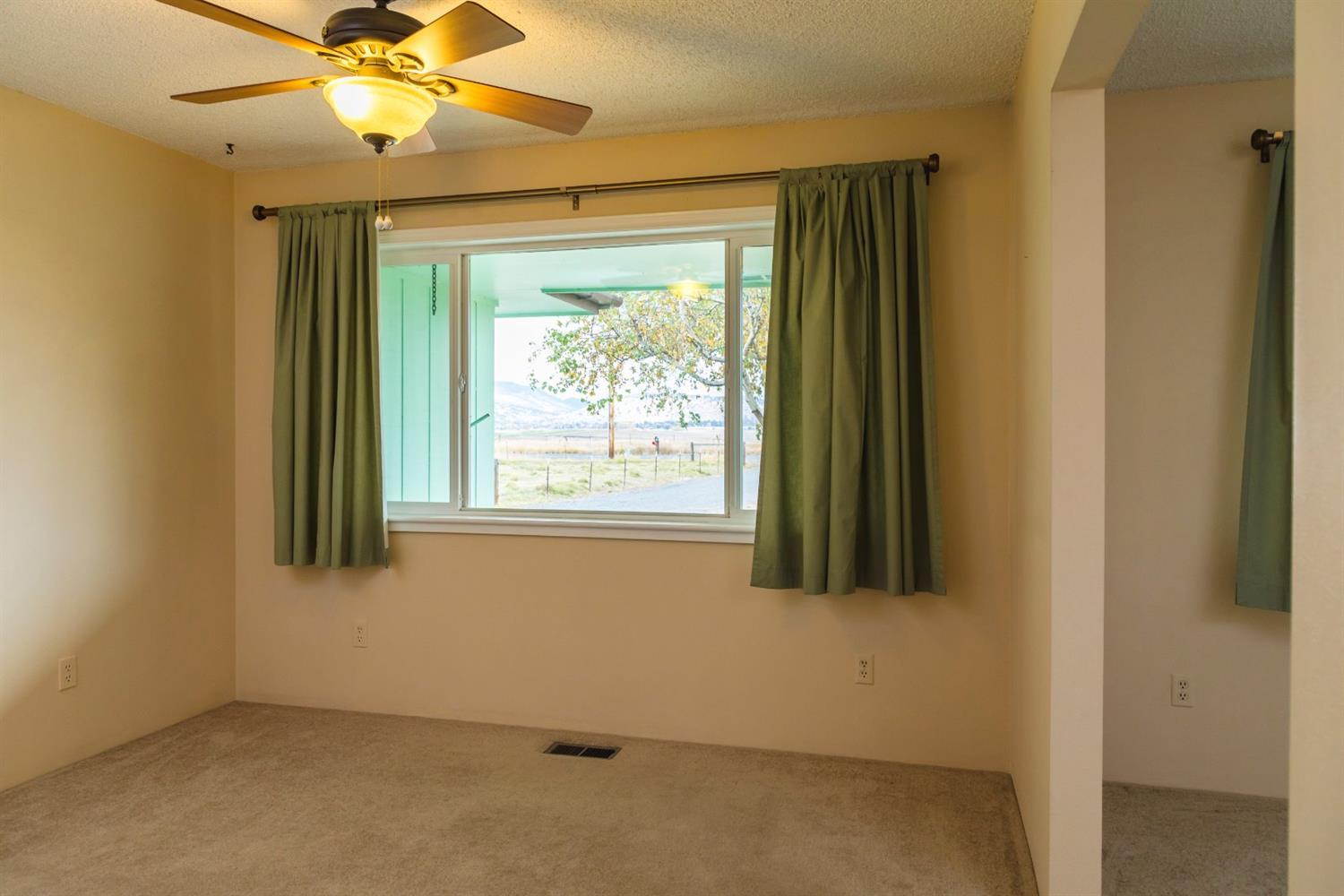 11490 Crystal Springs Road Klamath Falls, OR 97603 - Photo 18 of 32 Additional Photo