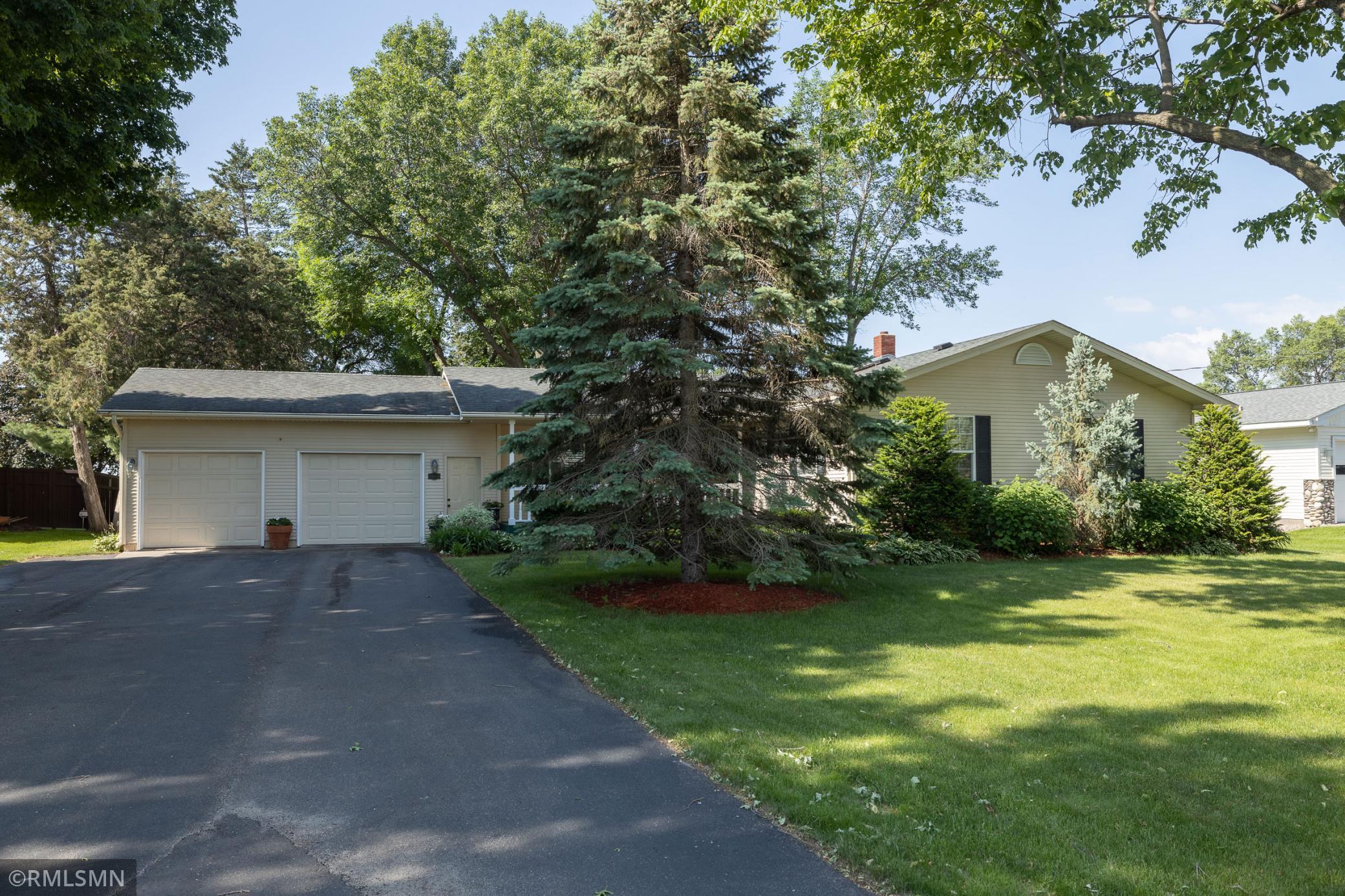1060 Monroe Street Prescott, WI 54021 - Photo 4 of 64 Gallery Image 4