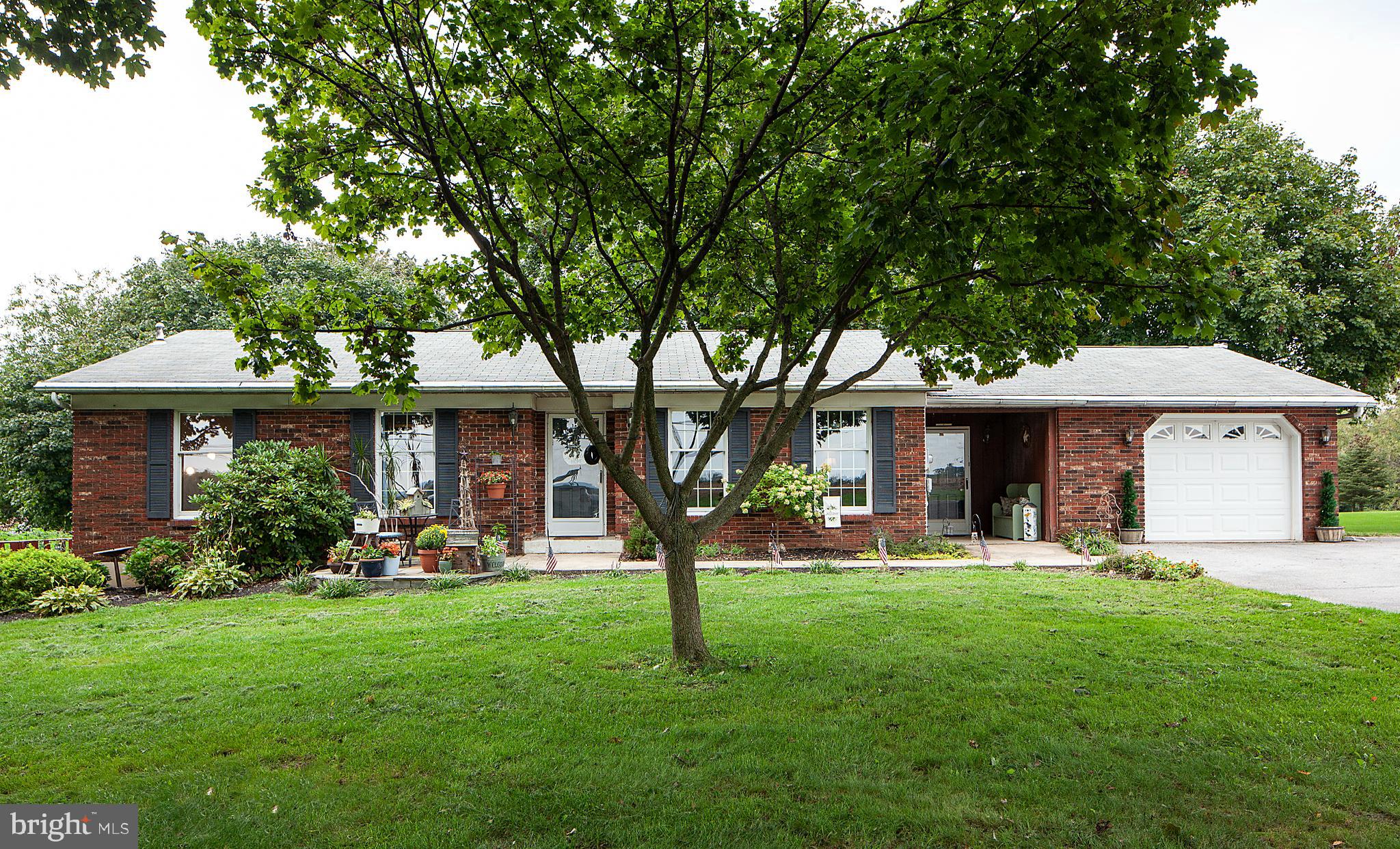 4198 Snavely Road Elizabethtown, PA 17022 - Photo 5 of 56 Gallery Image 5