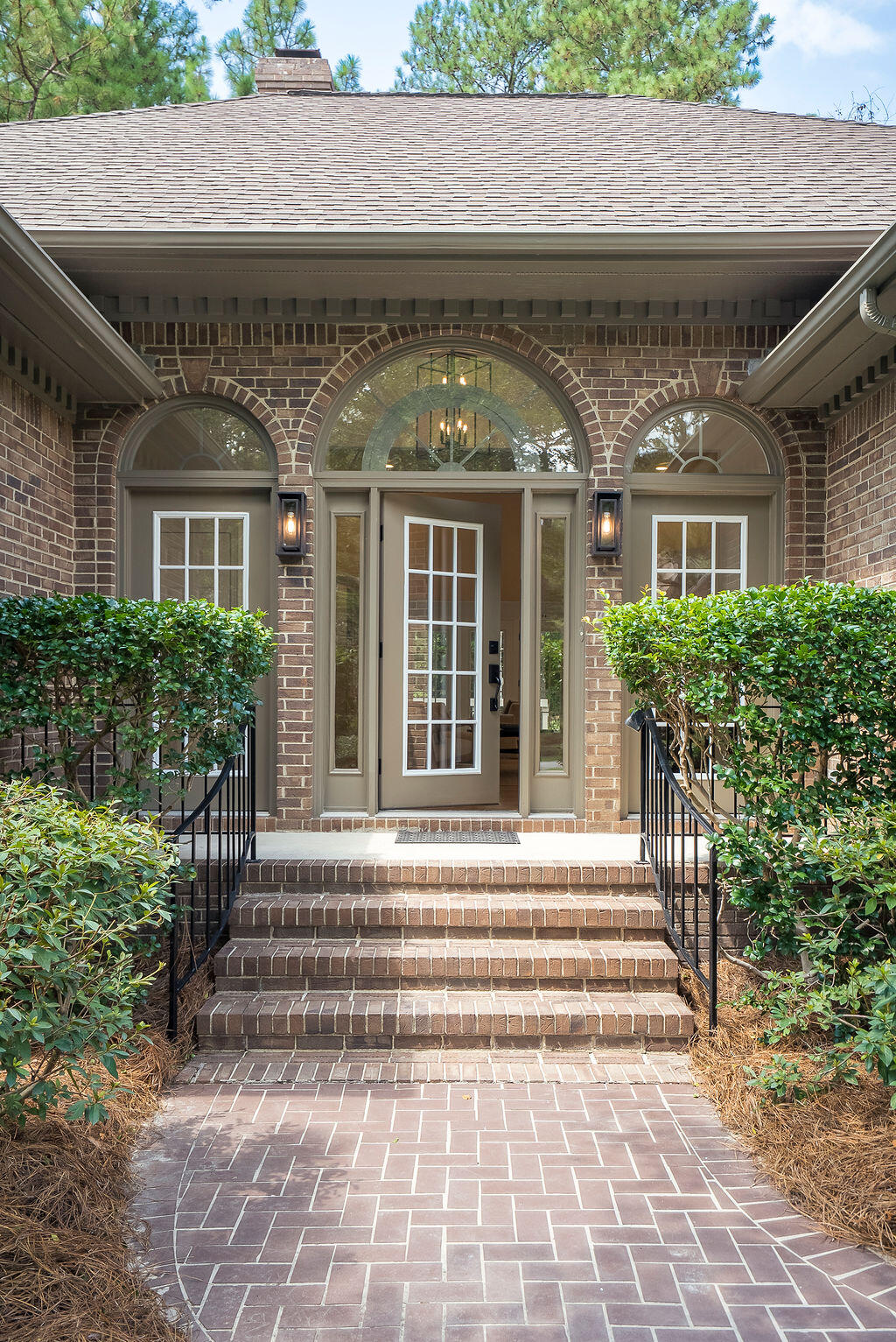 104 Red Oak Lane Aiken, SC 29803 - Photo 5 of 54 ©MeghannPadgett_104RedOakLn-7