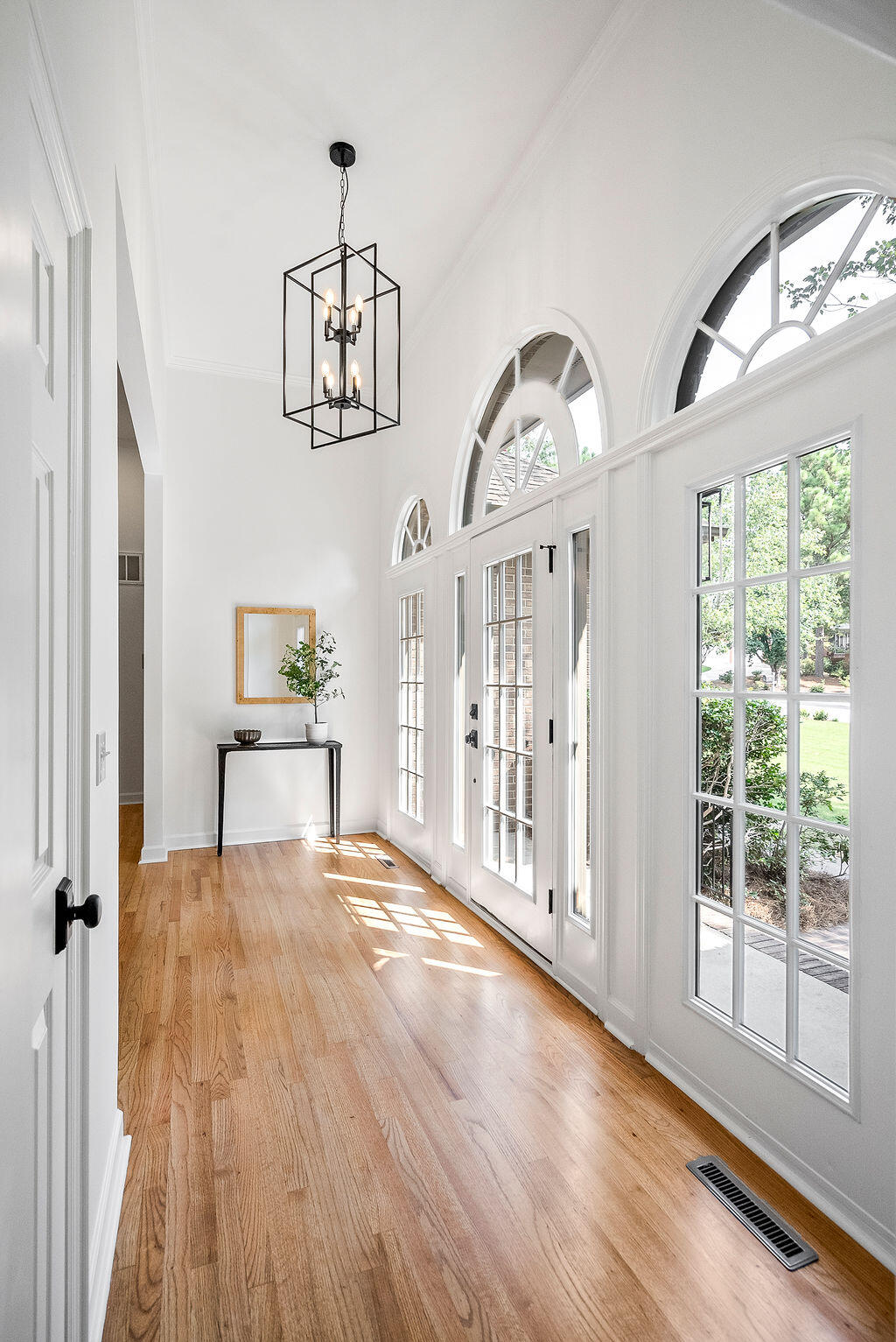 104 Red Oak Lane Aiken, SC 29803 - Photo 6 of 54 ©MeghannPadgett_104RedOakLn-8