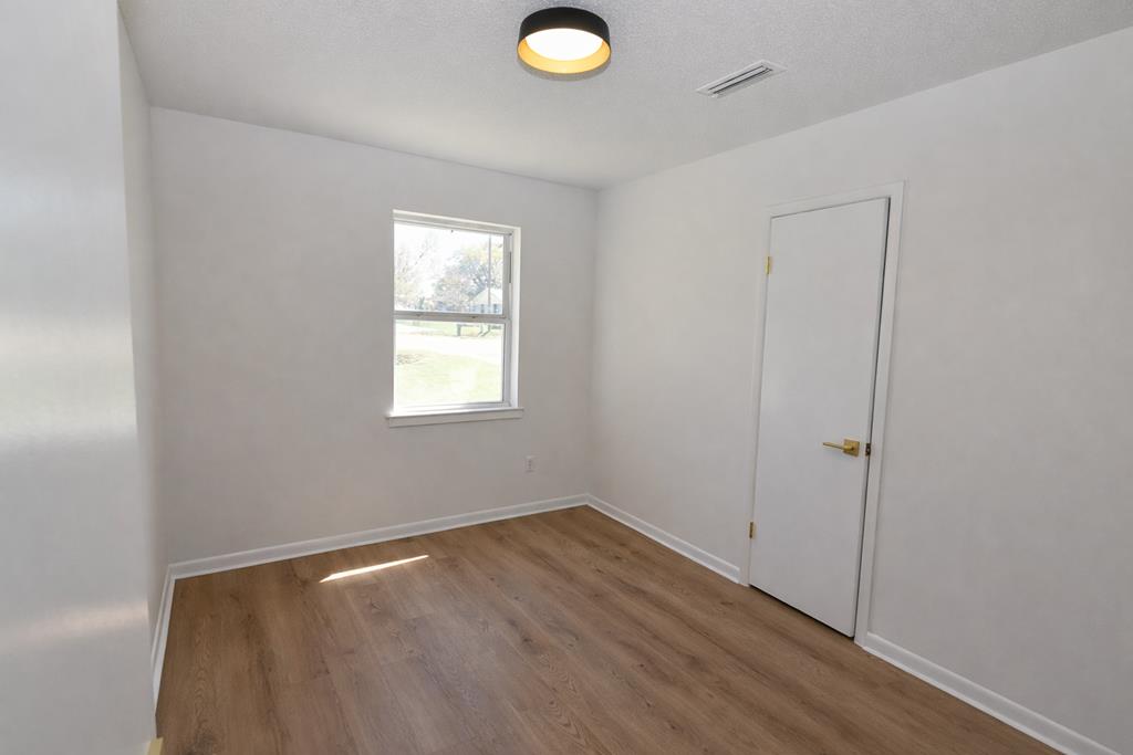 5924 Henry Mouring Road Dothan, AL 36305 - Photo 11 of 21 Bedroom 2
