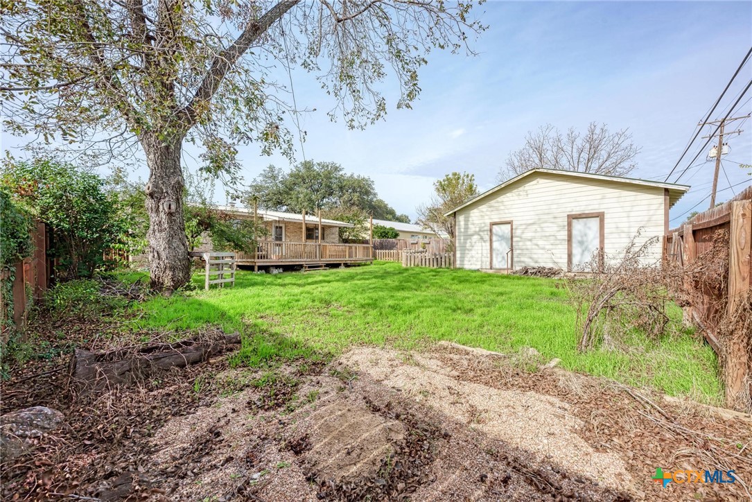 501 North Ridge Street Lampasas, TX 76550 - Photo 44 of 46 a view of a front of a house with a yard
