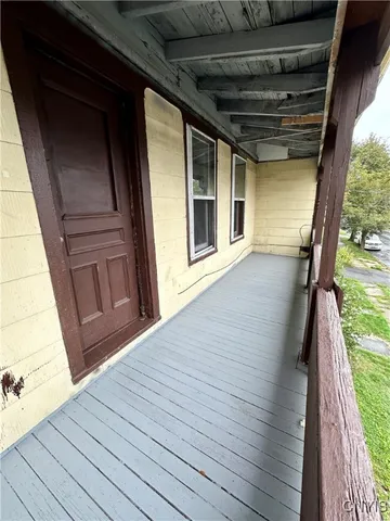 $1,250 | 1112 Lenox Avenue, Unit 2F, Utica, NY 13502