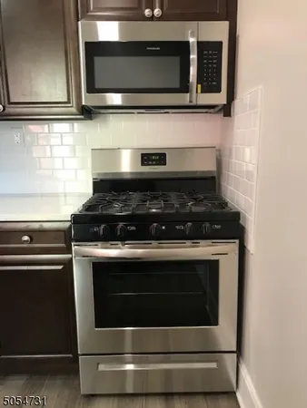 $2,400 | 3 William Street, Unit 2, Montclair, NJ 07042