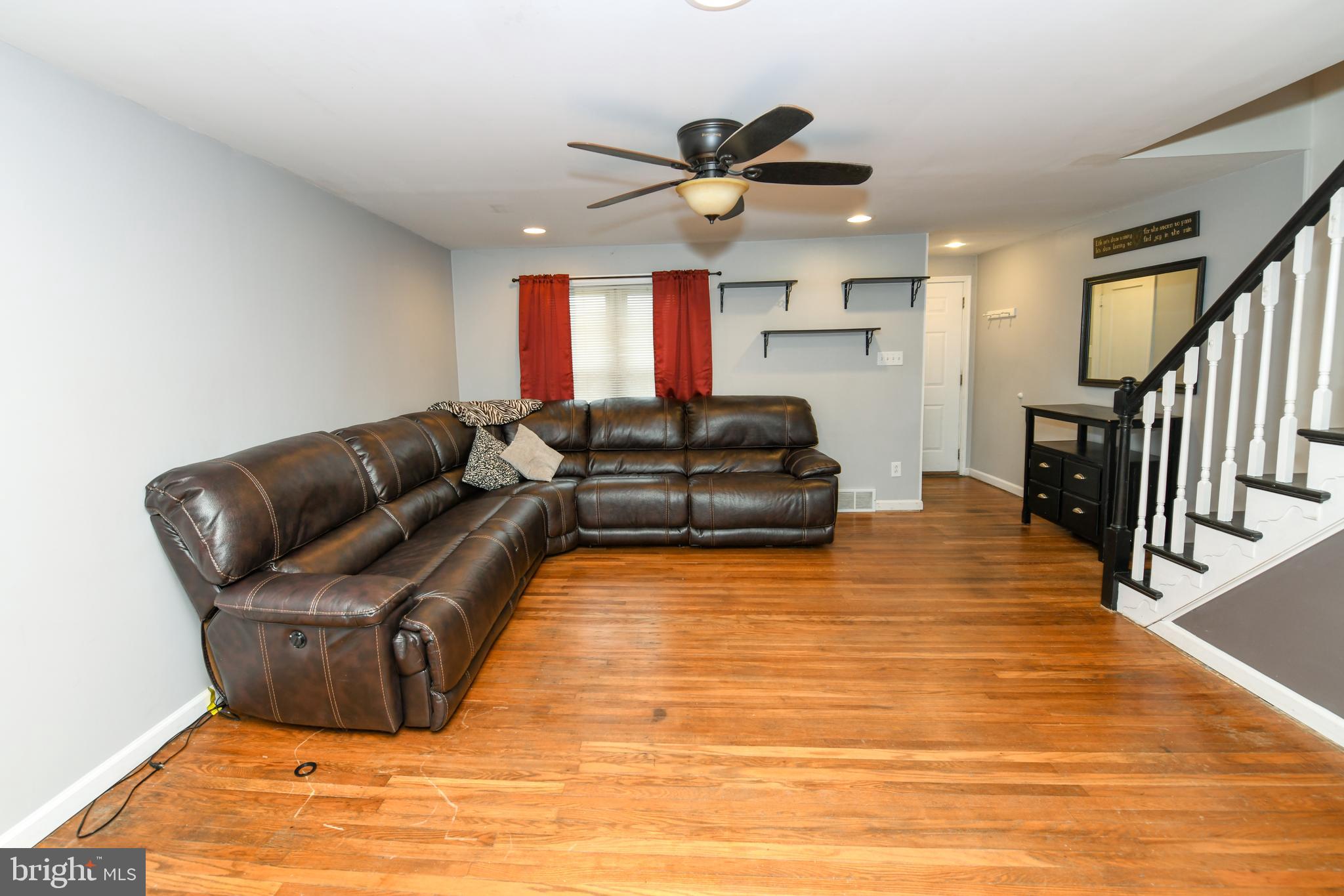 458 Jacksonville Road Hatboro, PA 19040 - Photo 2 of 30 Living Room