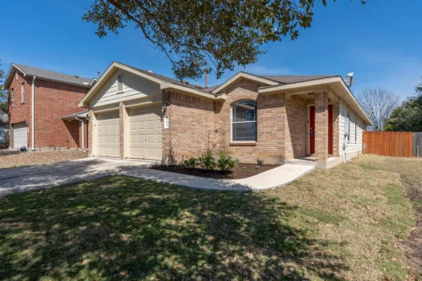 $1,950 | 164 Pearl Lake Drive, Kyle, TX 78640