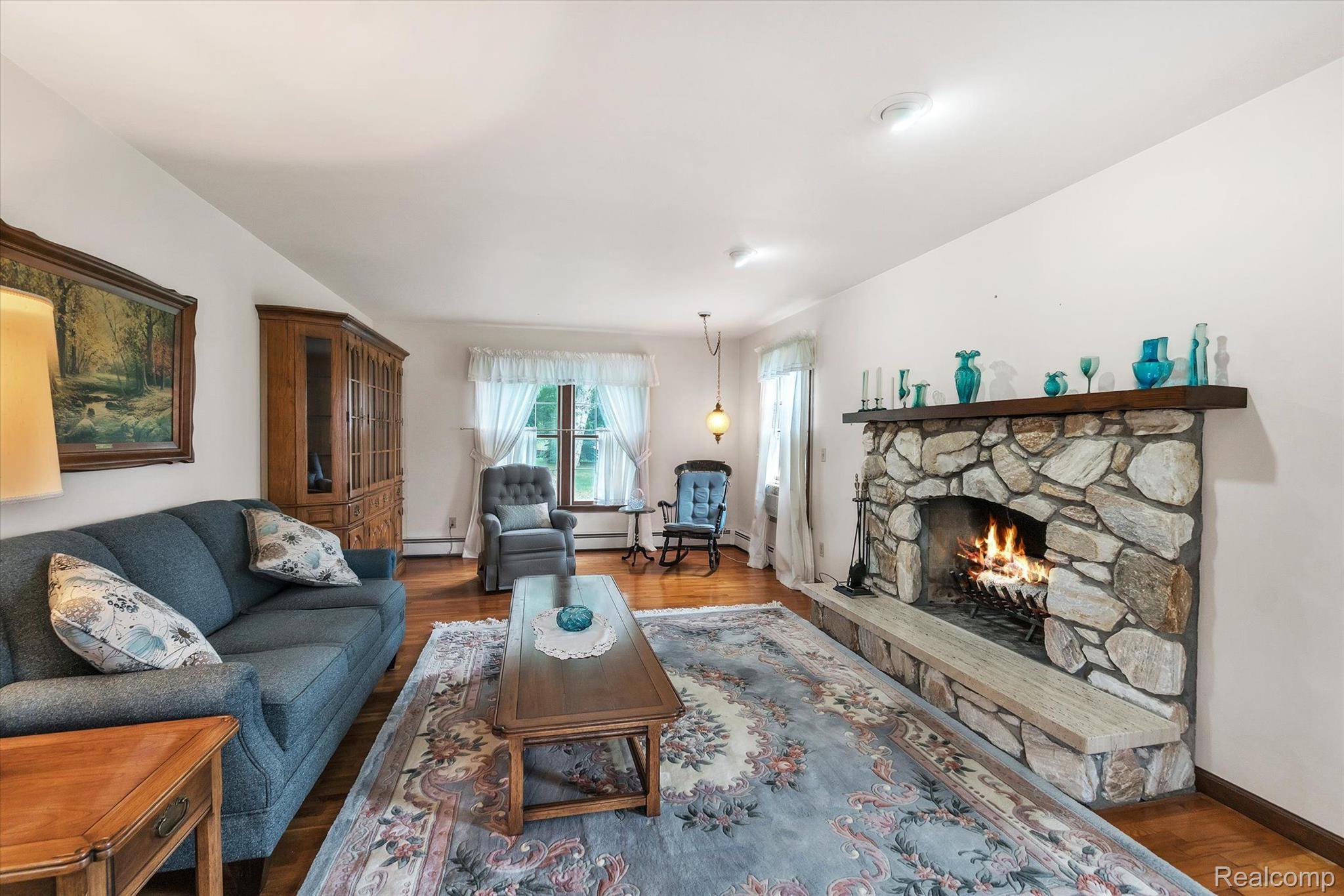 16216 Whitaker Road Linden, MI 48451 - Photo 7 of 32 Gallery Image 7