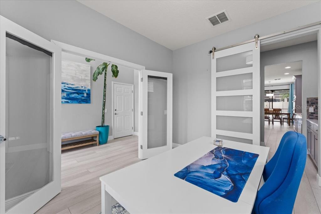 1675 Feather Grass Loop Lutz, FL 33558 - Photo 13 of 63