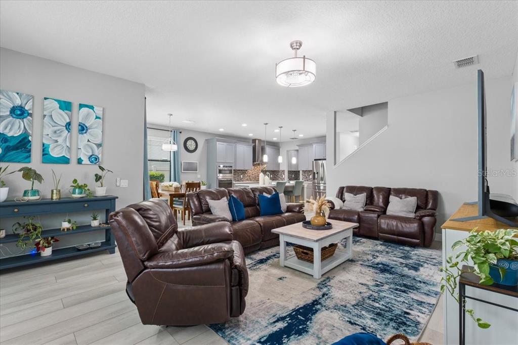 1675 Feather Grass Loop Lutz, FL 33558 - Photo 16 of 63