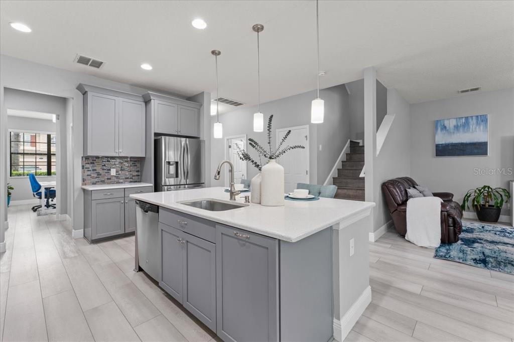 1675 Feather Grass Loop Lutz, FL 33558 - Photo 21 of 63