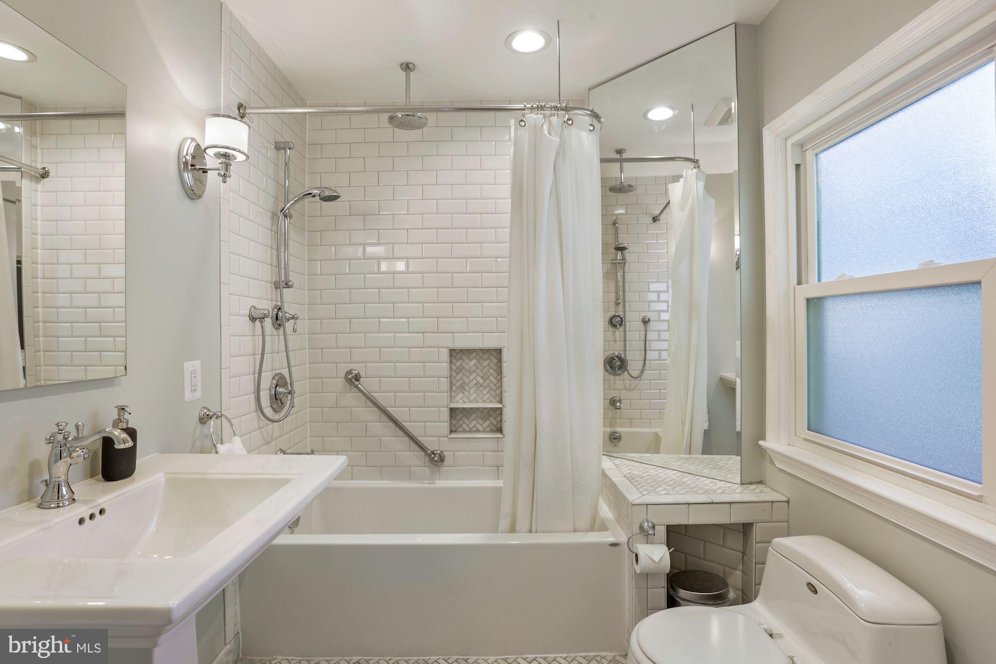 3239 Military Road Northwest Washington, DC 20015 - Photo 9 of 25 Gallery Image 9