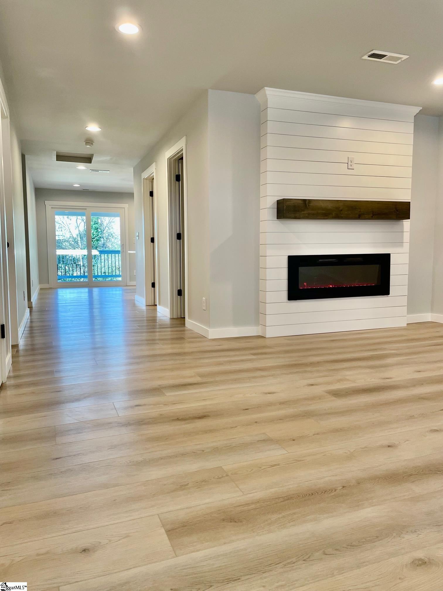30 Pendleton Road Greenville, SC 29611 - Photo 4 of 27 Gallery Image 4