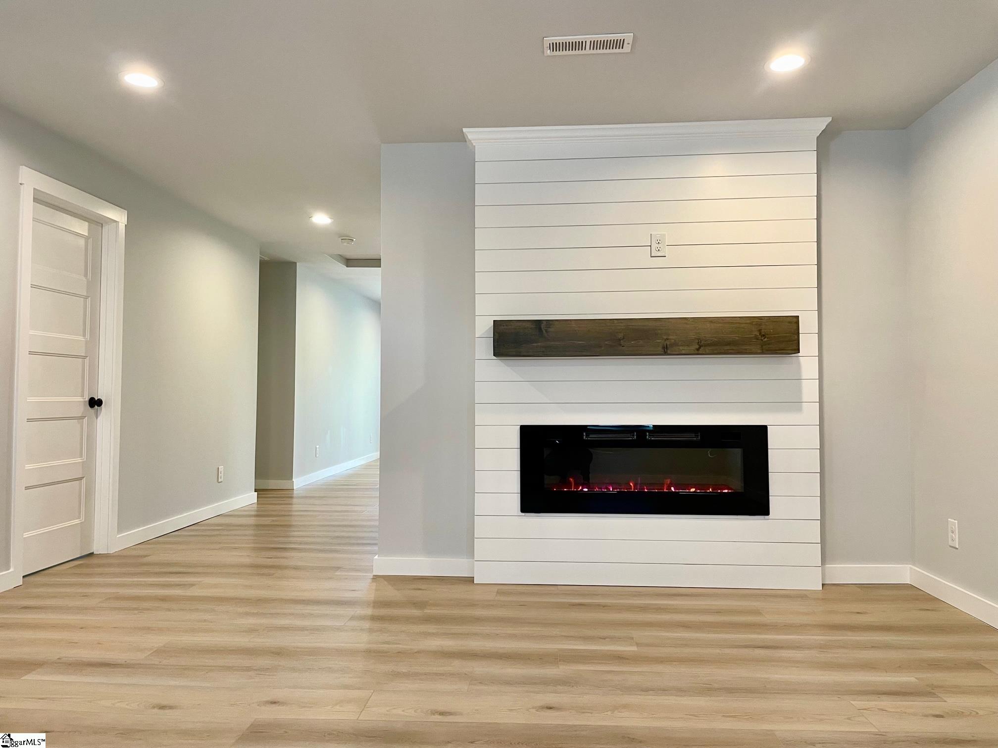 30 Pendleton Road Greenville, SC 29611 - Photo 5 of 27 Gallery Image 5