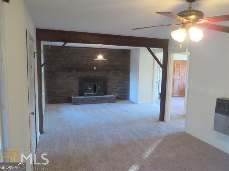 85 Hill Street Hartwell, GA 30643 - Photo 4 of 9