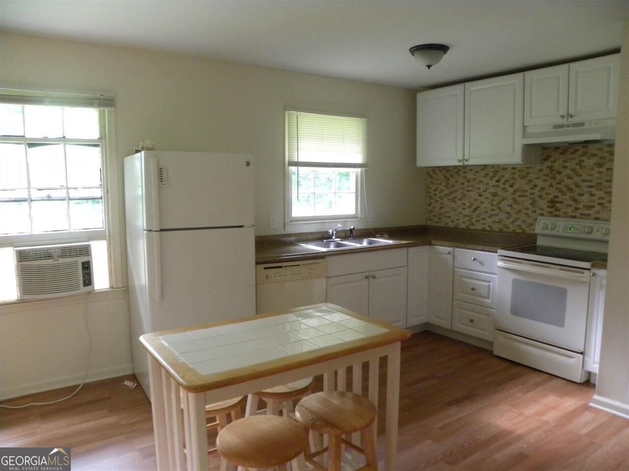 85 Hill Street Hartwell, GA 30643 - Photo 6 of 9