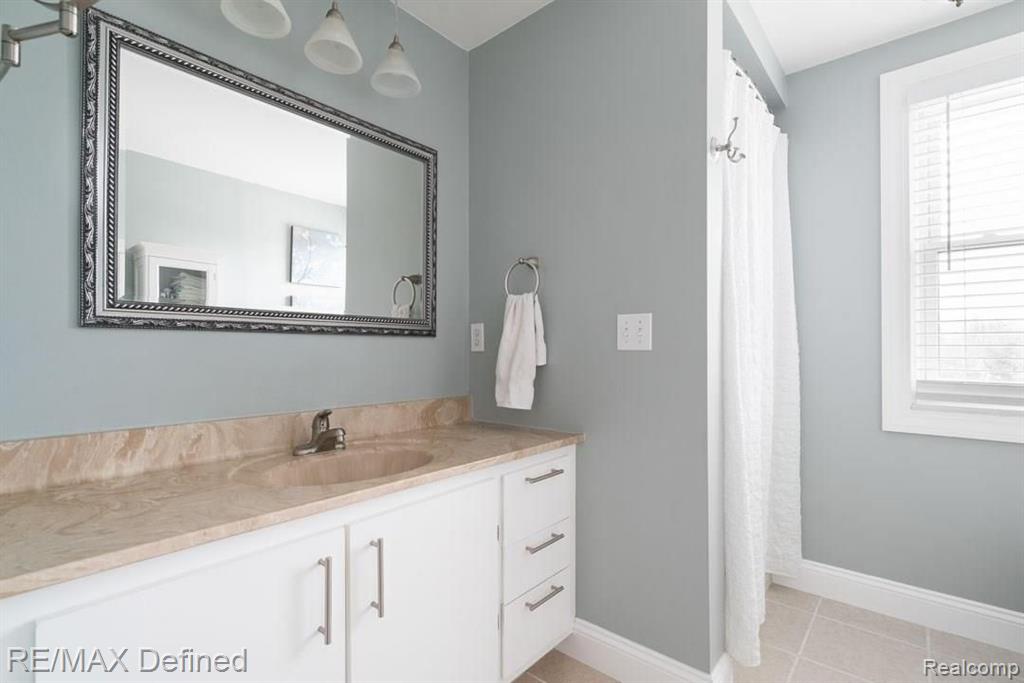 260 Coldiron Drive Rochester Hills, MI 48307 - Photo 21 of 42
