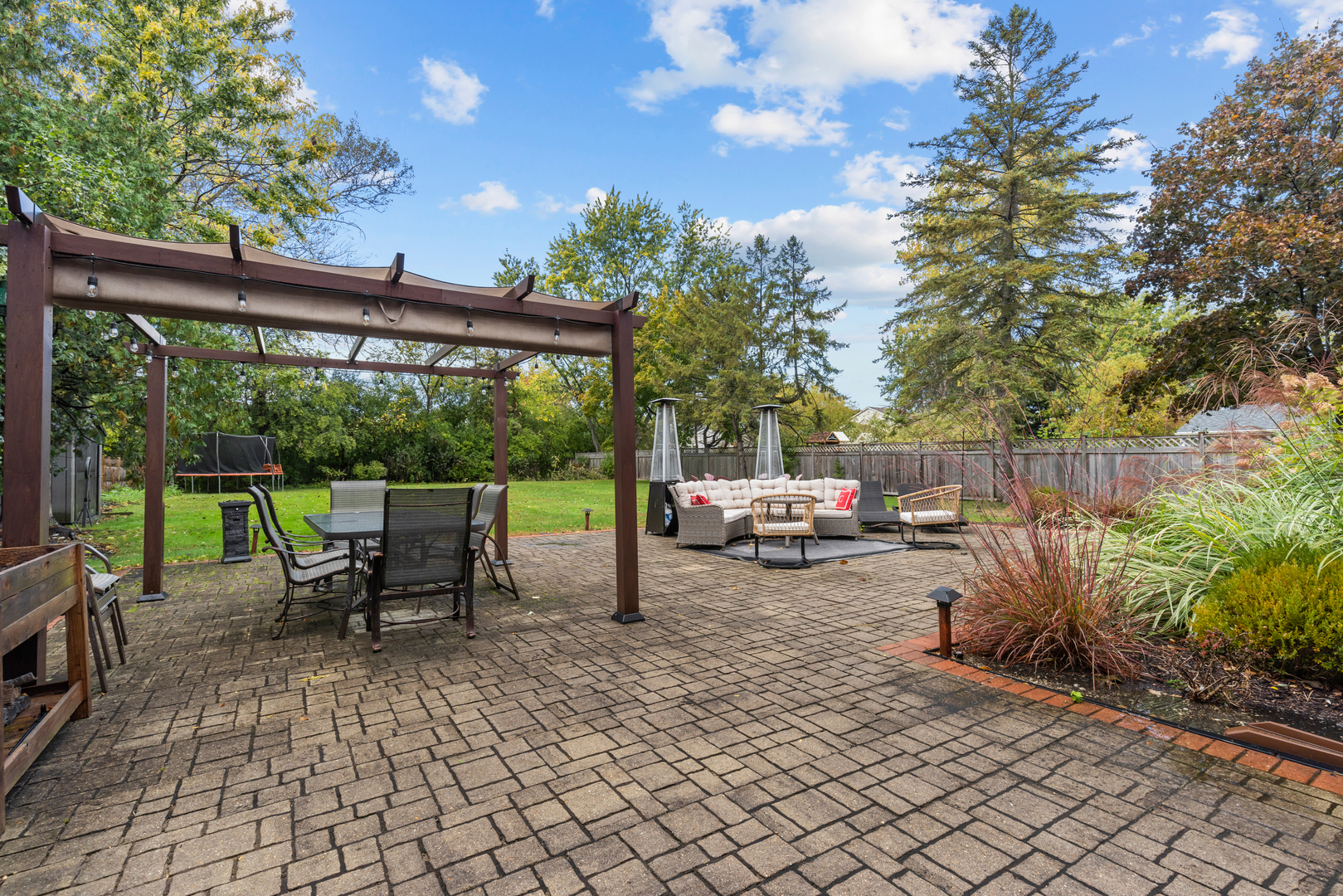 676 Greenwood Road Northbrook, IL 60062 - Photo 32 of 36 Gallery Image 32